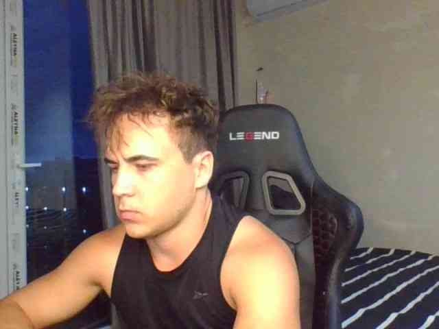 Denis-205 Live Webcam on BongaCams
