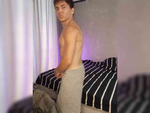 Denis-205 Sex Cam Show