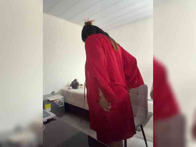 Alisson-Lover13 webcam