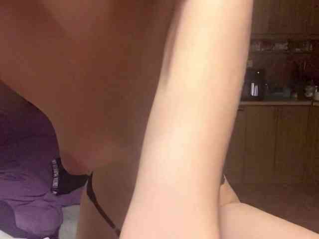 babybloonde webcam