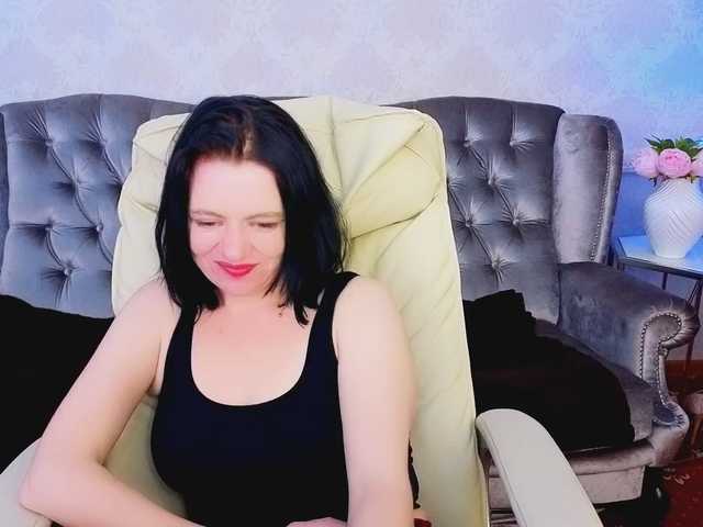 IngritTass's BongaCams show and profile