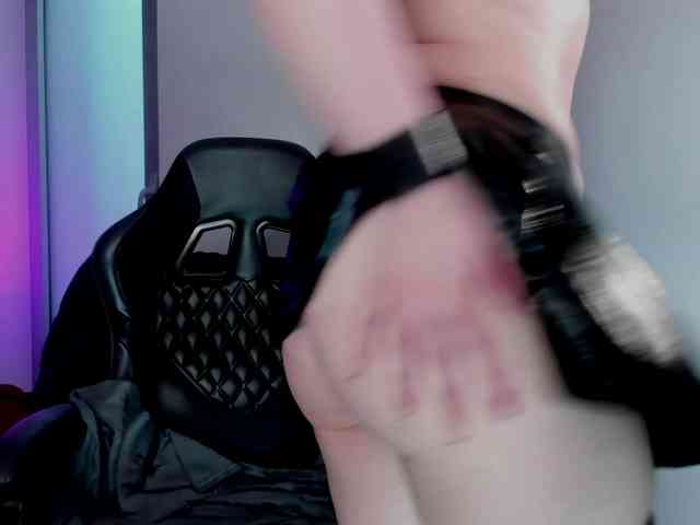 PepeShneine-fa webcam