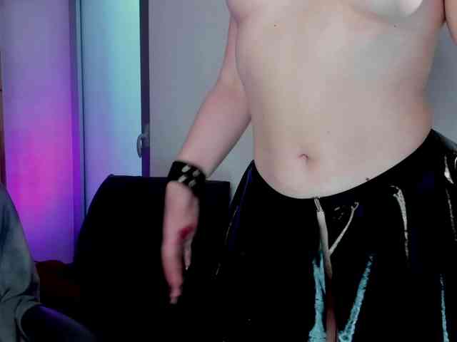 PepeShneine-fa webcam