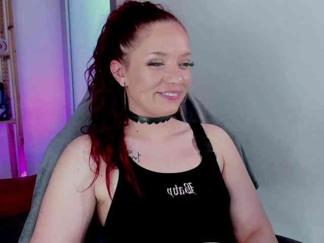 PepeShneine-fa webcam