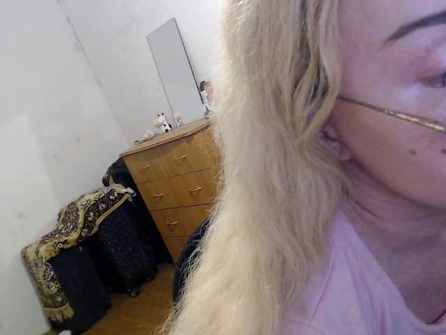 KarolinaNichtig live webcam show