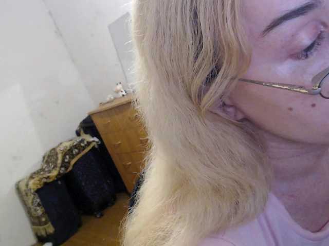 KarolinaNichtig live webcam show