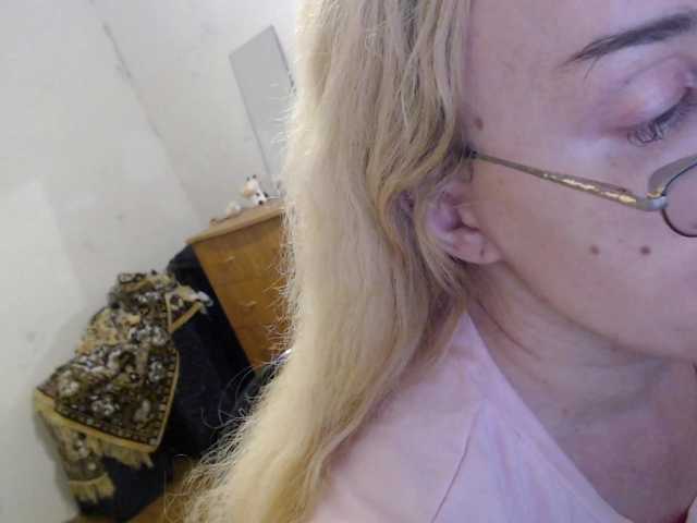 KarolinaNichtig live webcam show