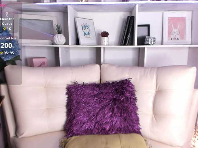 Irinaf live cam on BongaCams