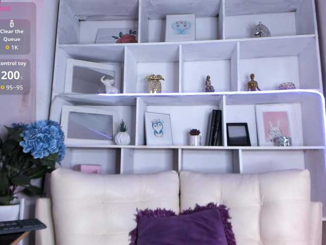 Irinaf live cam on BongaCams