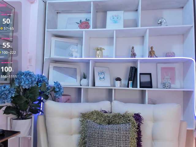 Irinaf live cam on BongaCams