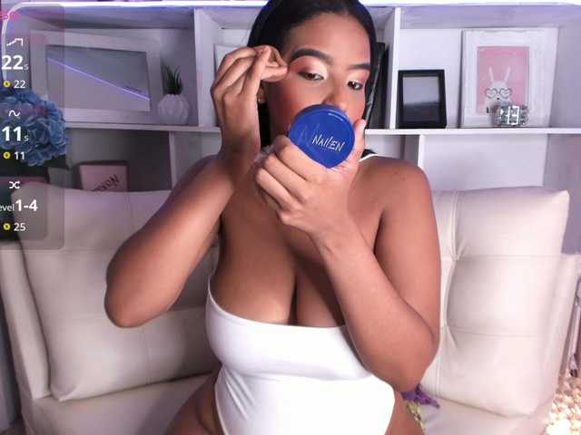 Irinaf live cam on BongaCams