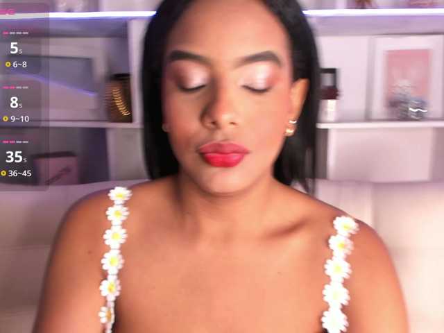 Irinaf live cam on BongaCams