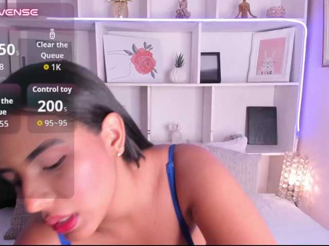 Irinaf live cam on BongaCams