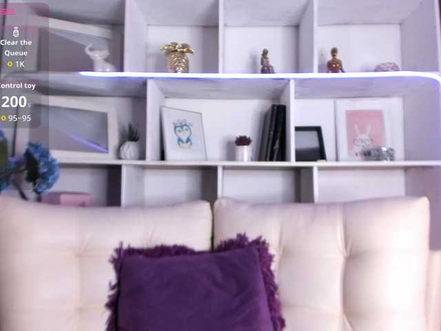 Irinaf live cam on BongaCams