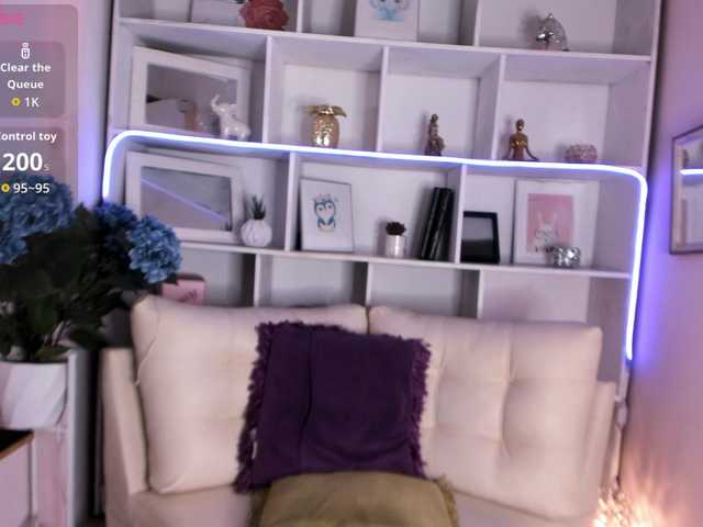 Irinaf live cam on BongaCams