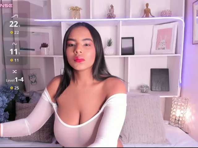 Irinaf live cam on BongaCams