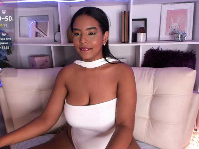 Irinaf's BongaCams show and profile