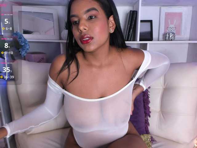 Irinaf live cam on BongaCams