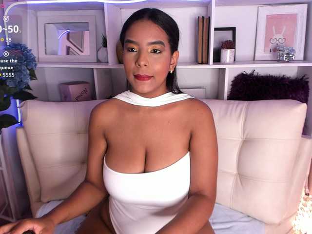 Irinaf's BongaCams show and profile