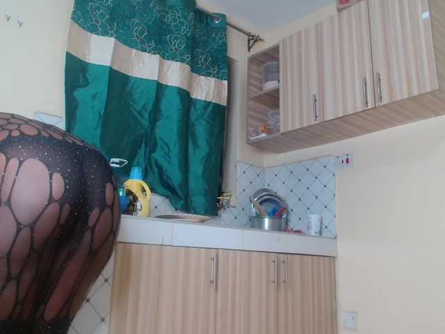 Tasty-Tamara live cam