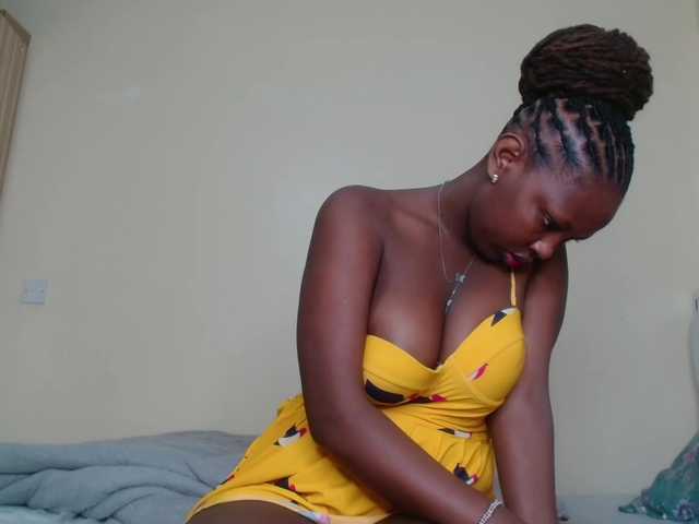Tasty-Tamara webcam bongacams model stream image