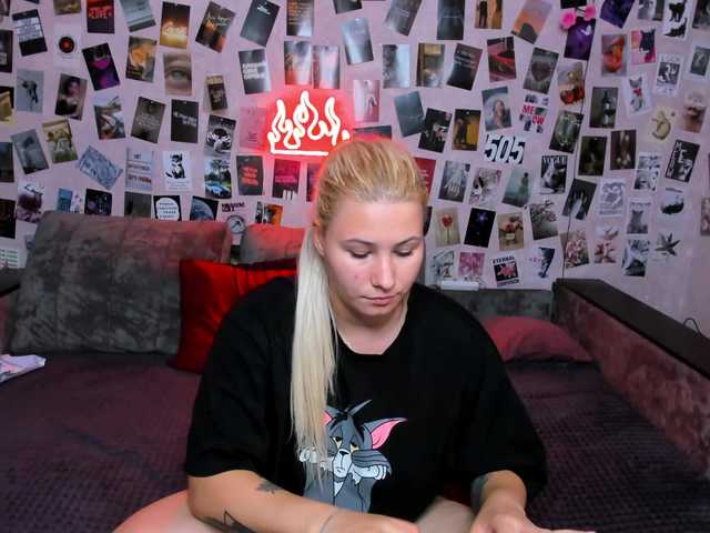 Ulya11Cutex live cam on BongaCams