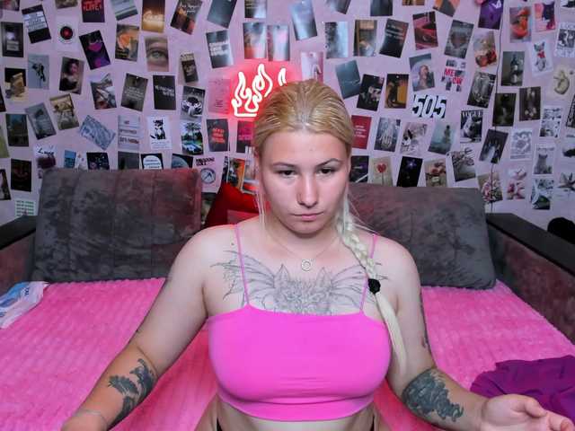 Ulya11Cutex live cam on BongaCams