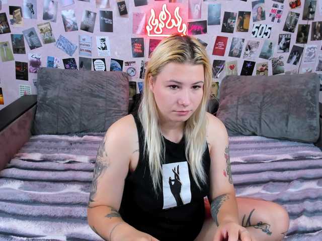 Ulya11Cutex live cam on BongaCams