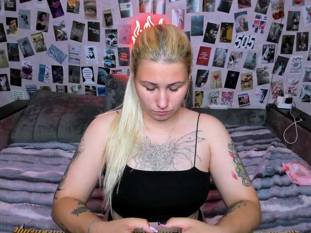 Ulya11Cutex live cam on BongaCams
