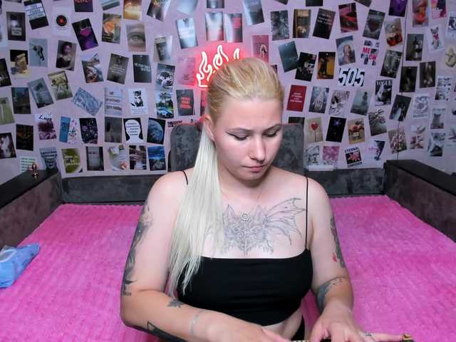 Ulya11Cutex live cam on BongaCams