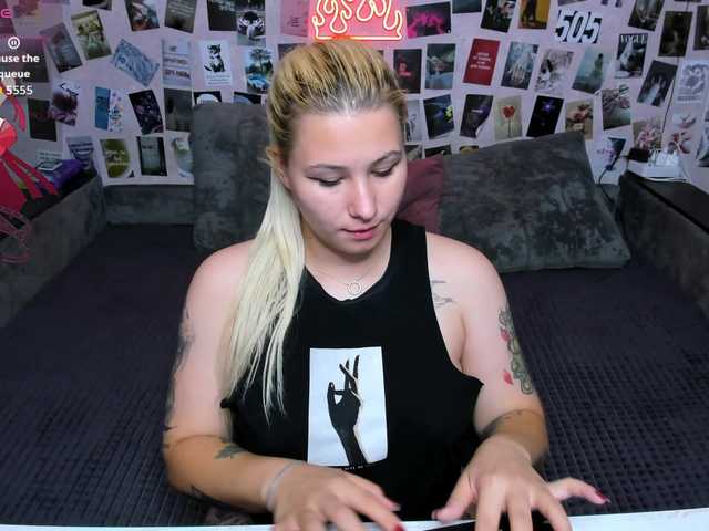 Ulya11Cutex live cam on BongaCams