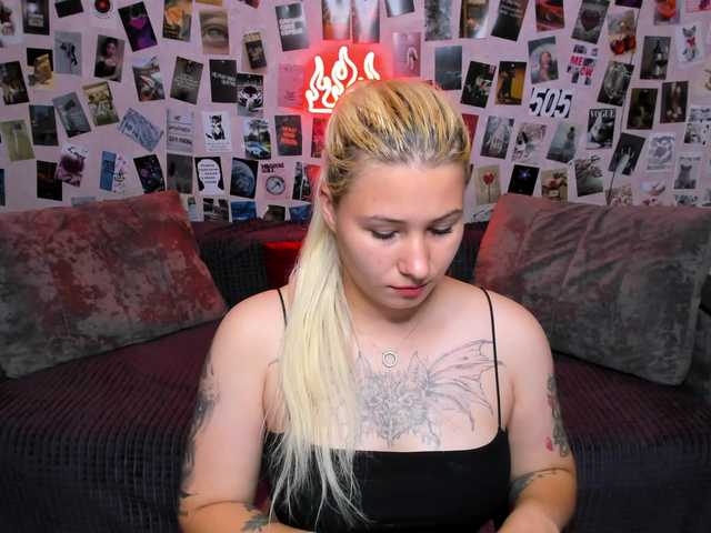Ulya11Cutex live cam on BongaCams