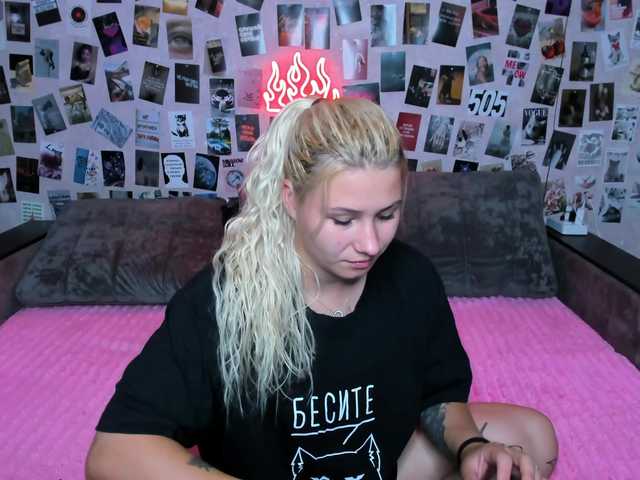 Ulya11Cutex live cam on BongaCams