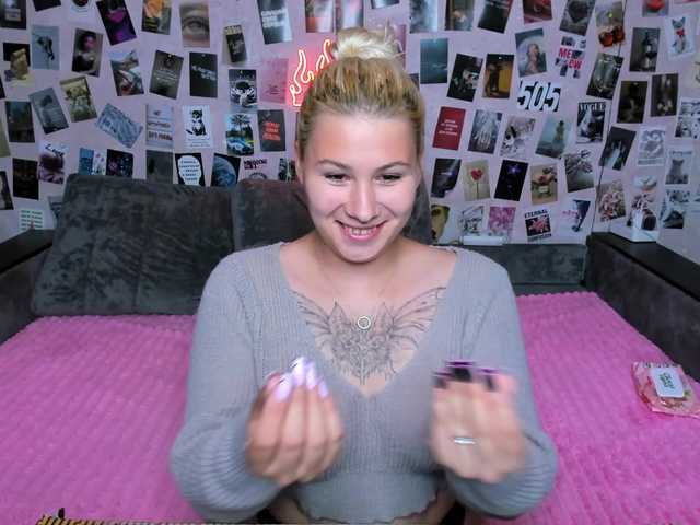 Ulya11Cutex live cam on BongaCams