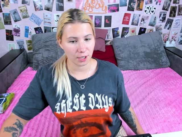 Ulya11Cutex live cam on BongaCams