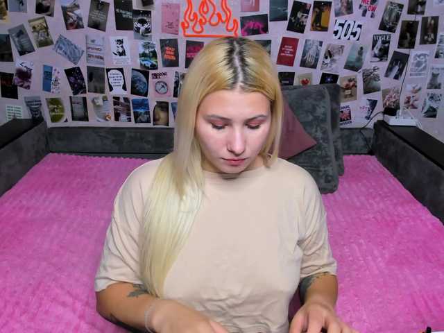 Ulya11Cutex live cam on BongaCams
