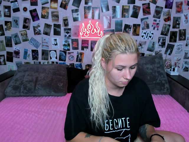 Ulya11Cutex live cam on BongaCams