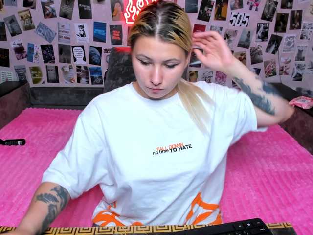 Ulya11Cutex live cam on BongaCams