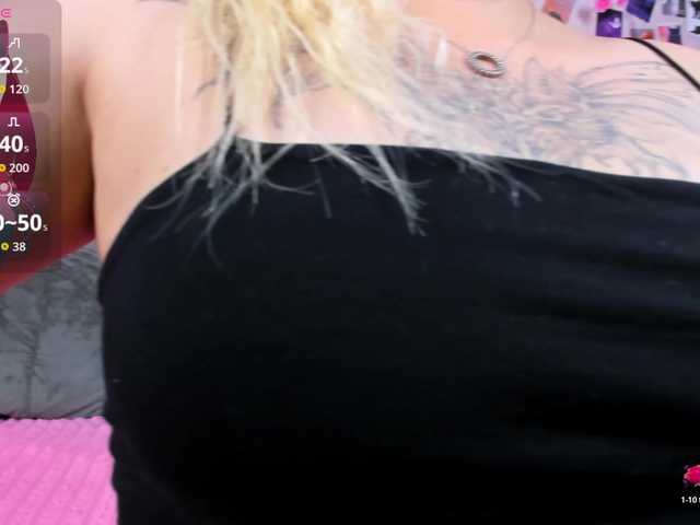Ulya11Cutex live cam on BongaCams