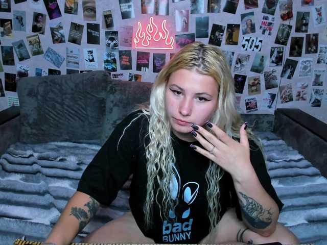 Ulya11Cutex live cam on BongaCams