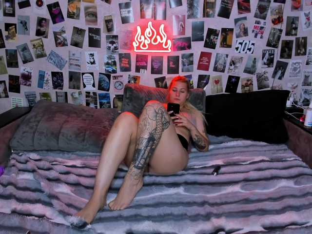 Ulya11Cutex live cam on BongaCams
