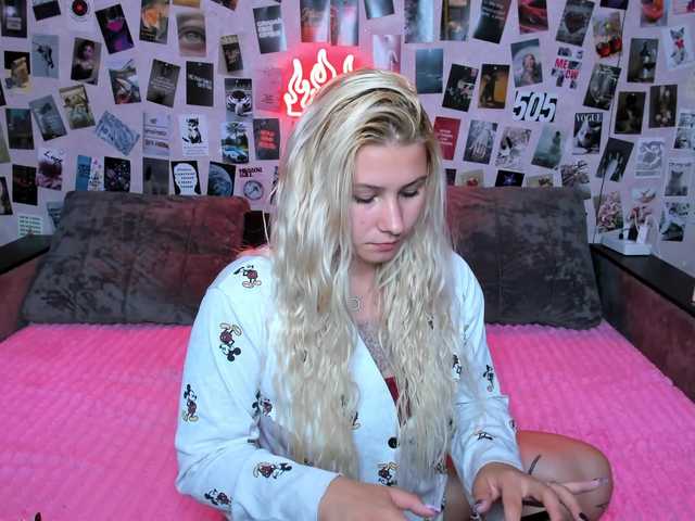 Ulya11Cutex live cam on BongaCams
