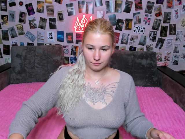 Ulya11Cutex live cam on BongaCams