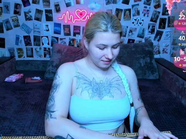 Ulya11Cutex's BongaCams show and profile