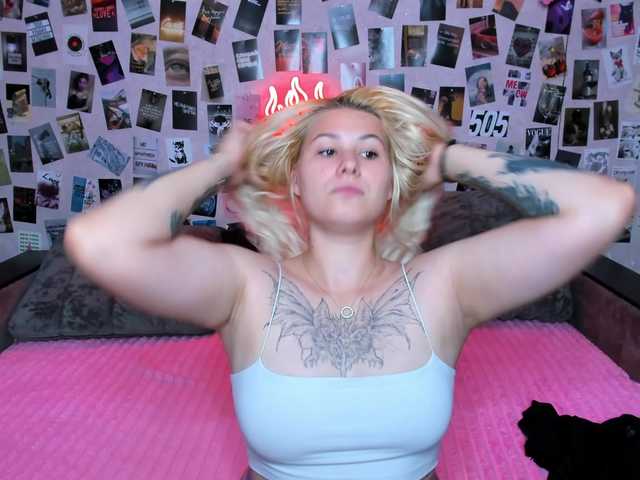 Ulya11Cutex live cam on BongaCams