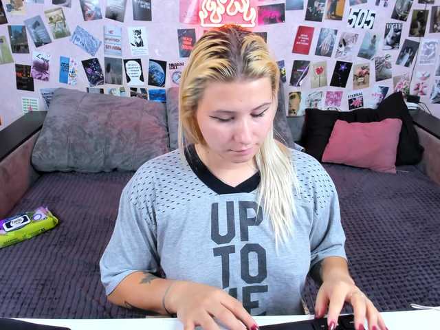 Ulya11Cutex live cam on BongaCams