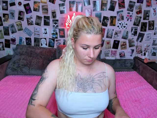 Ulya11Cutex live cam on BongaCams