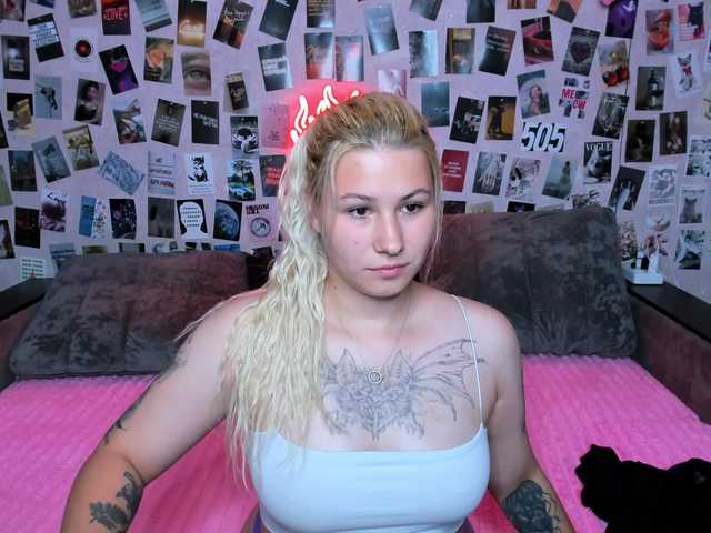 Ulya11Cutex live cam on BongaCams