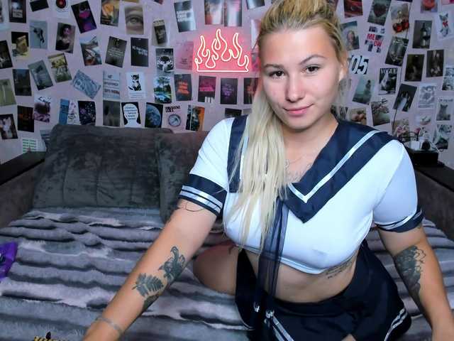 Ulya11Cutex live webcam show