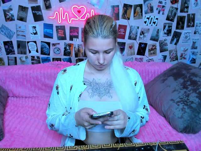 Ulya11Cutex Live Cam and Statistics on UnifiedCams